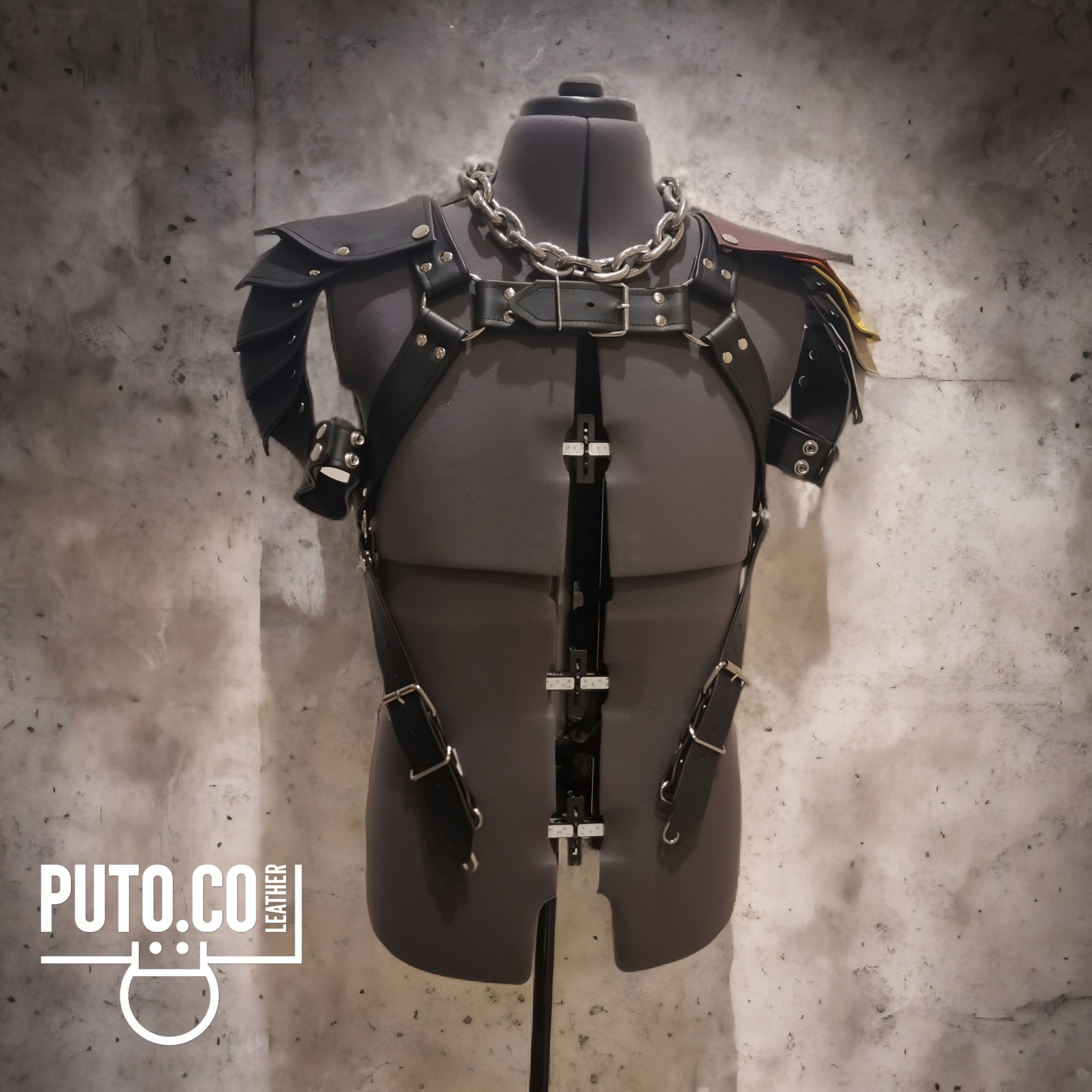 The Gladiator Harness — Ursus Collection — 11
